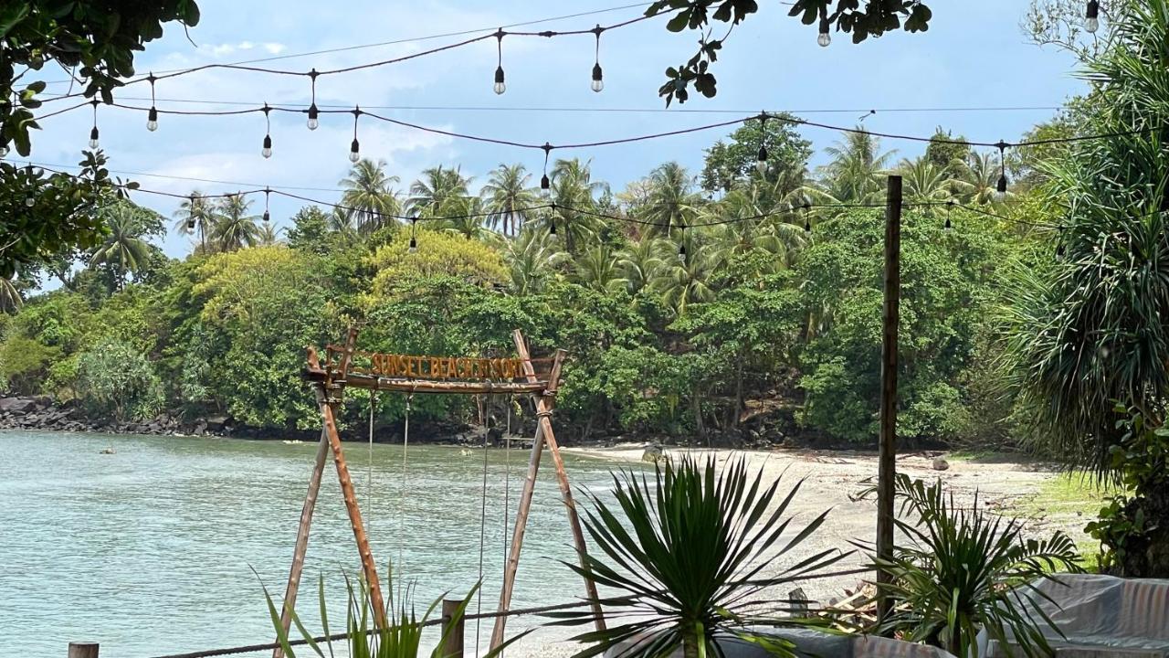 Sunset Beach Resort Weh Sabang  Kültér fotó