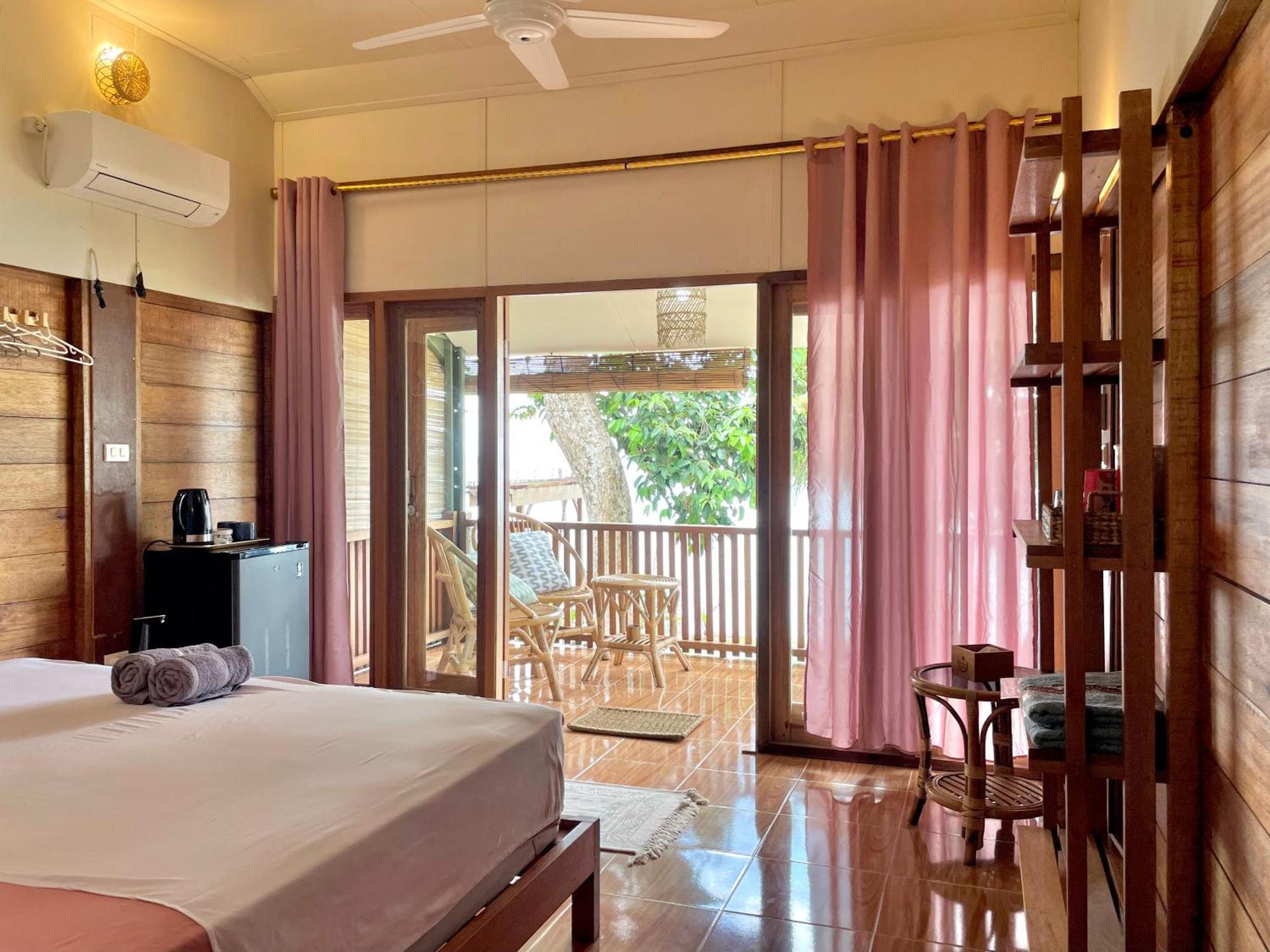 Sunset Beach Resort Weh Sabang  Kültér fotó