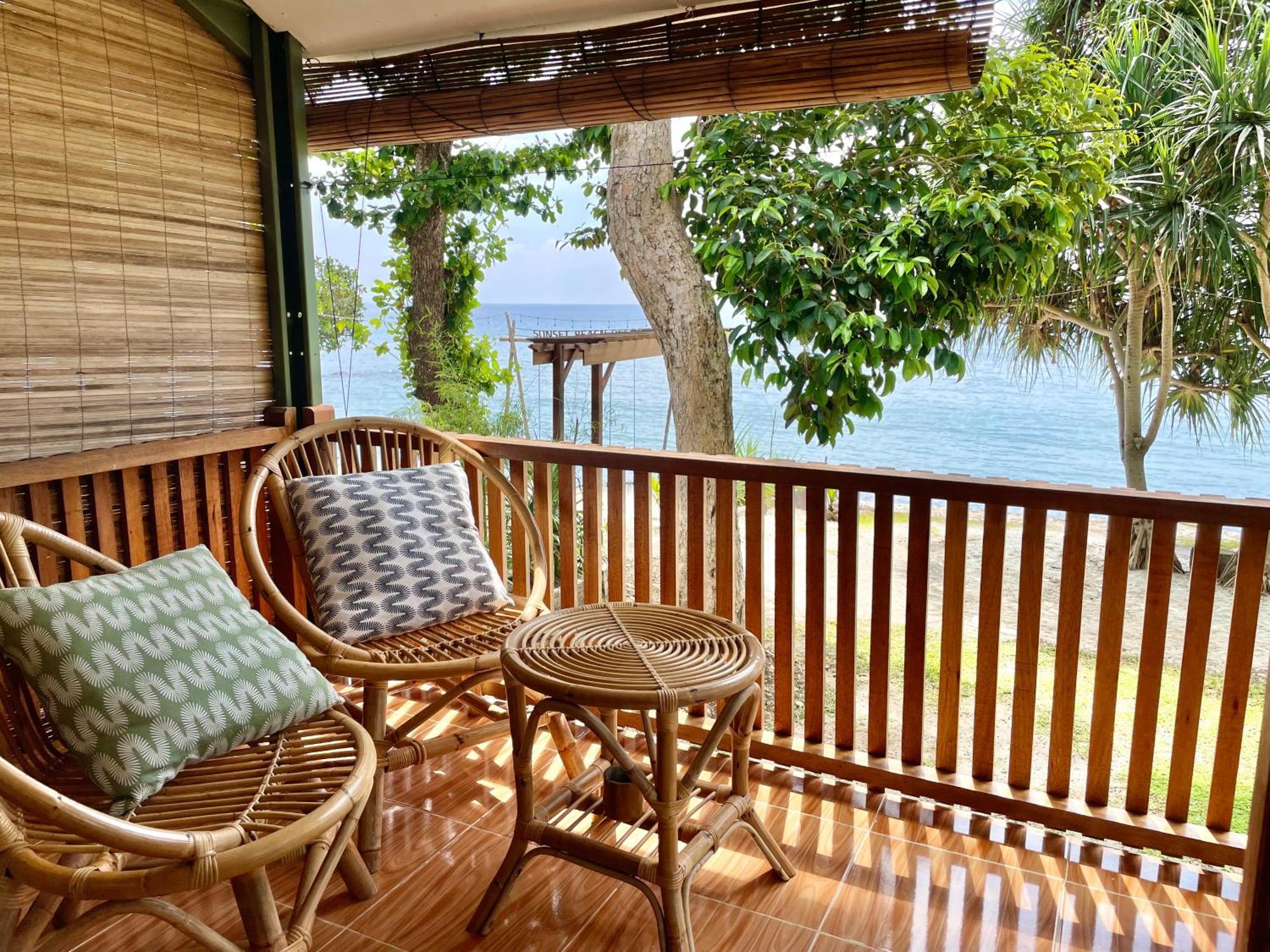 Sunset Beach Resort Weh Sabang  Kültér fotó