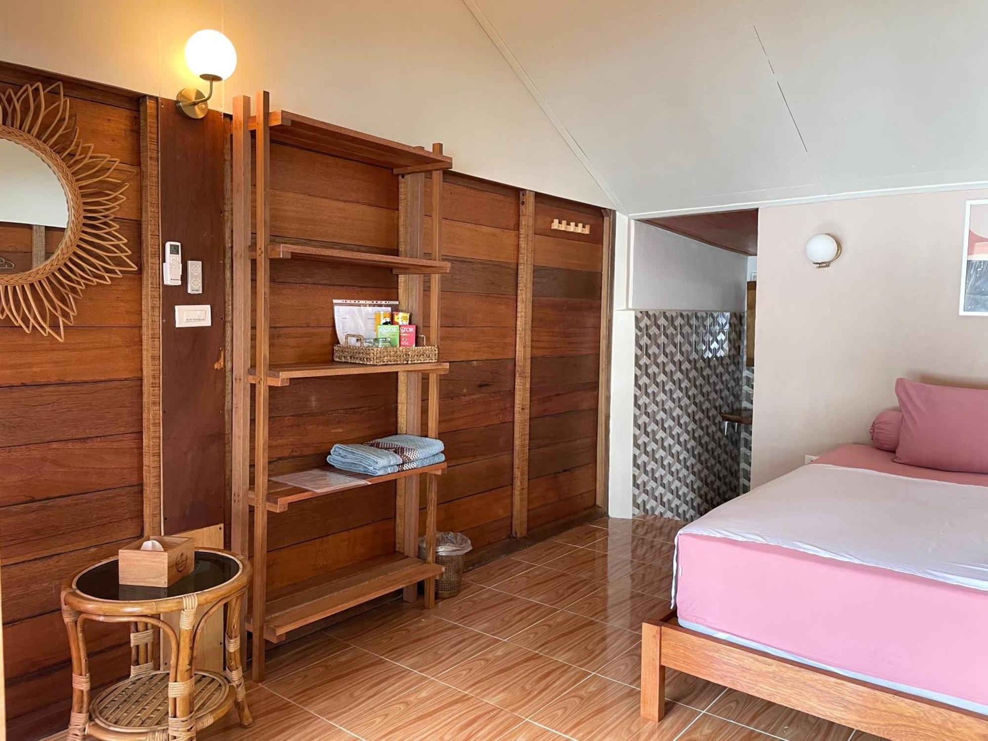 Sunset Beach Resort Weh Sabang  Kültér fotó